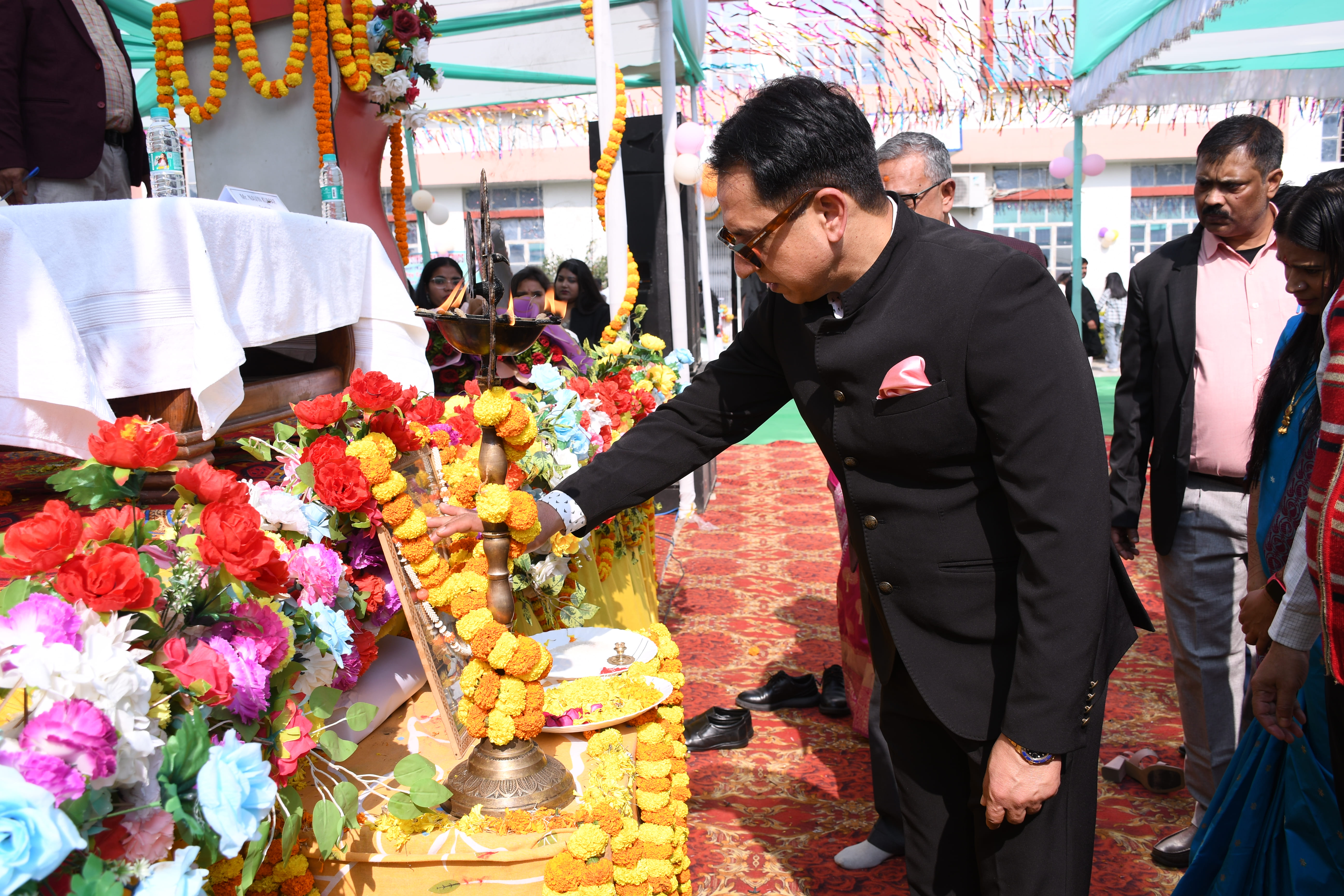 15th Foundation Day (Game Photo)