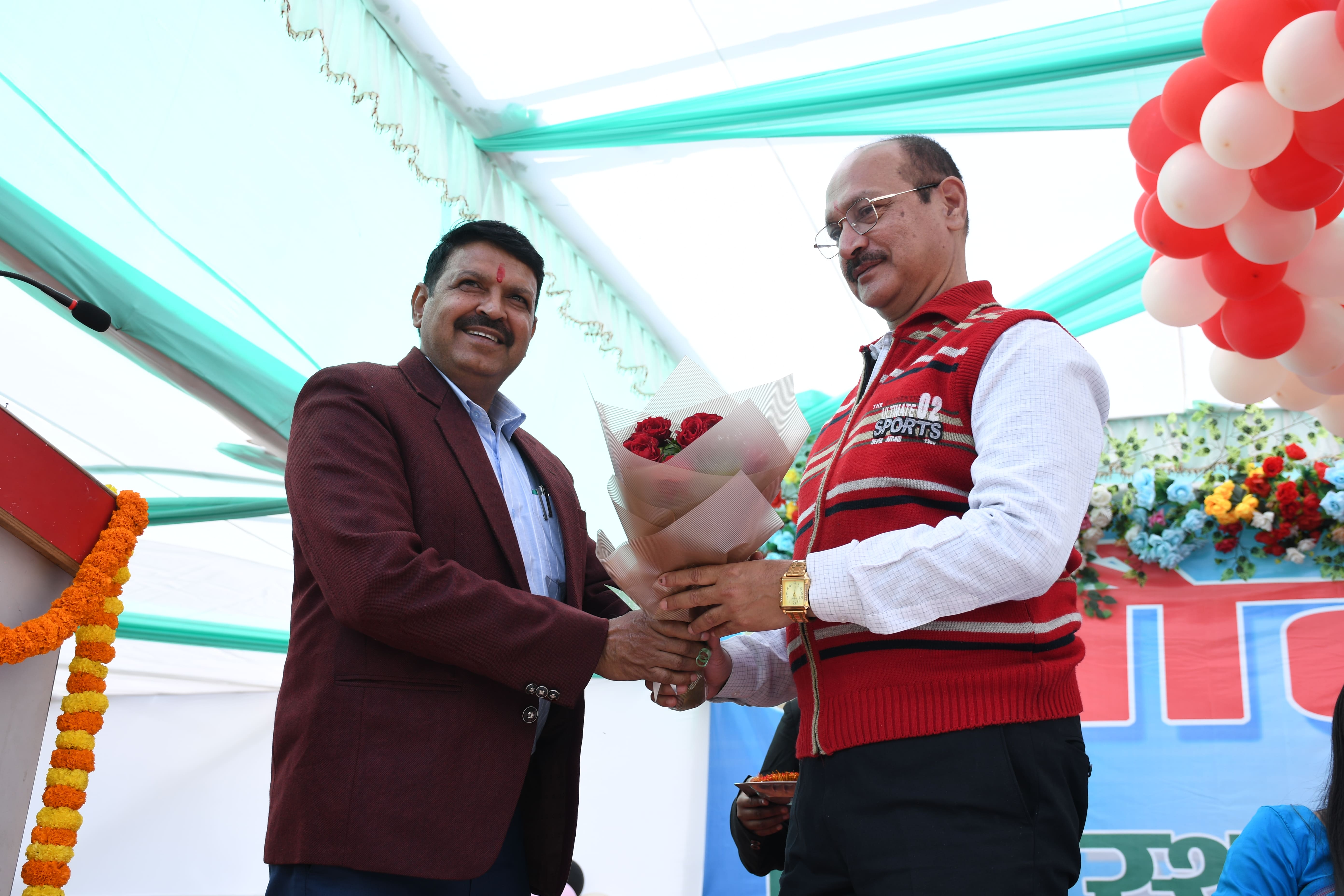 15th Foundation Day (Game Photo)