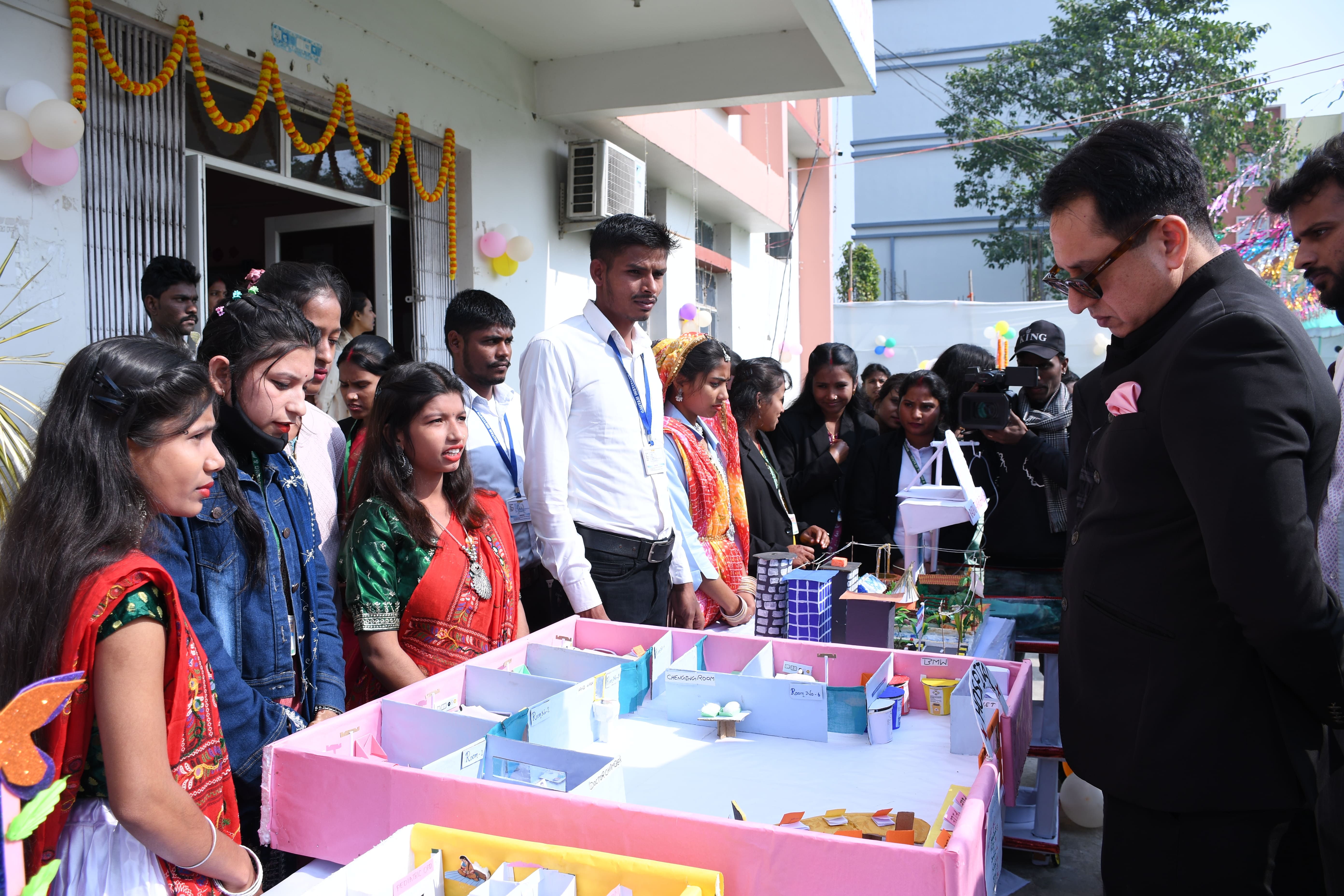 15th Foundation Day (Game Photo)