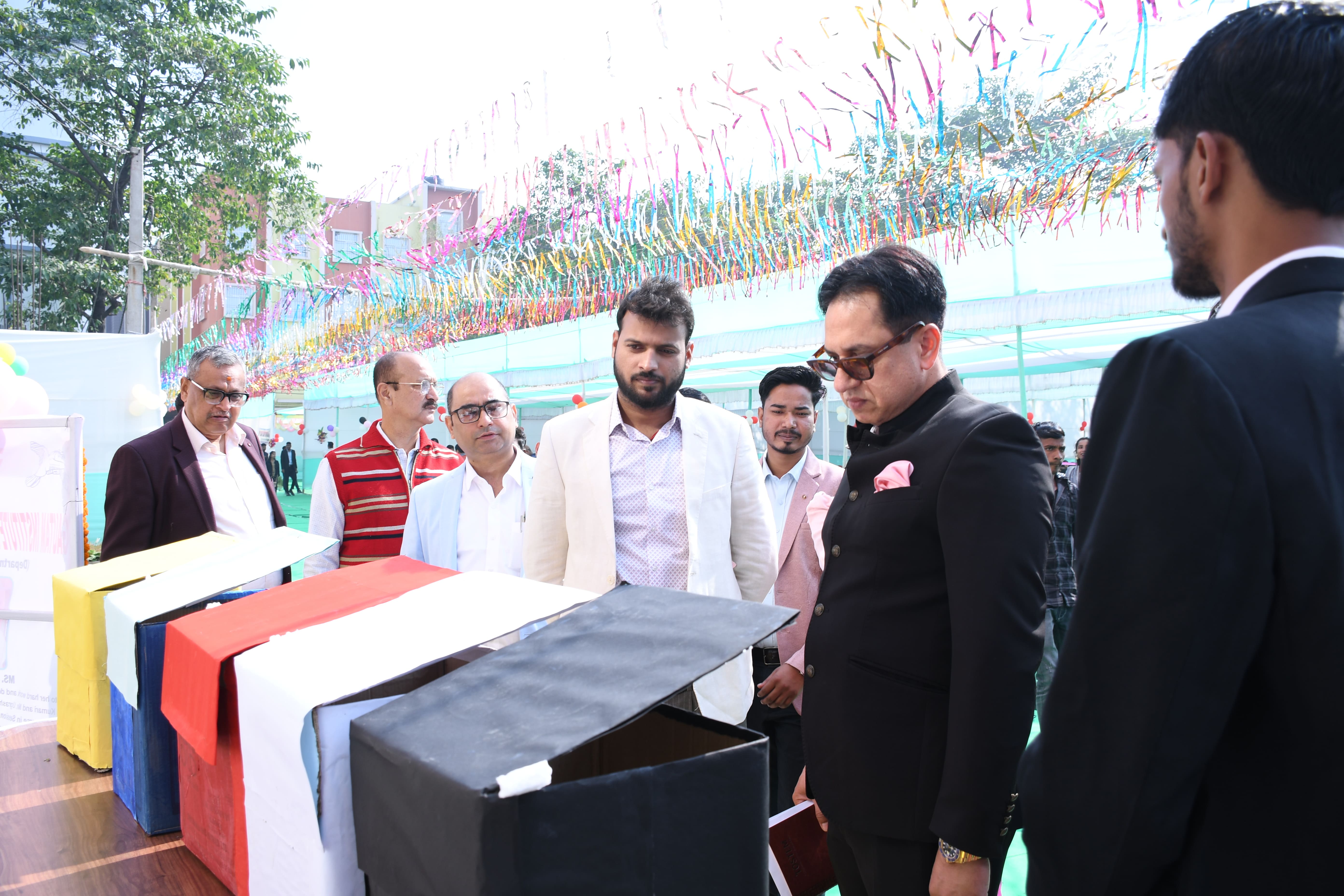 15th Foundation Day (Game Photo)